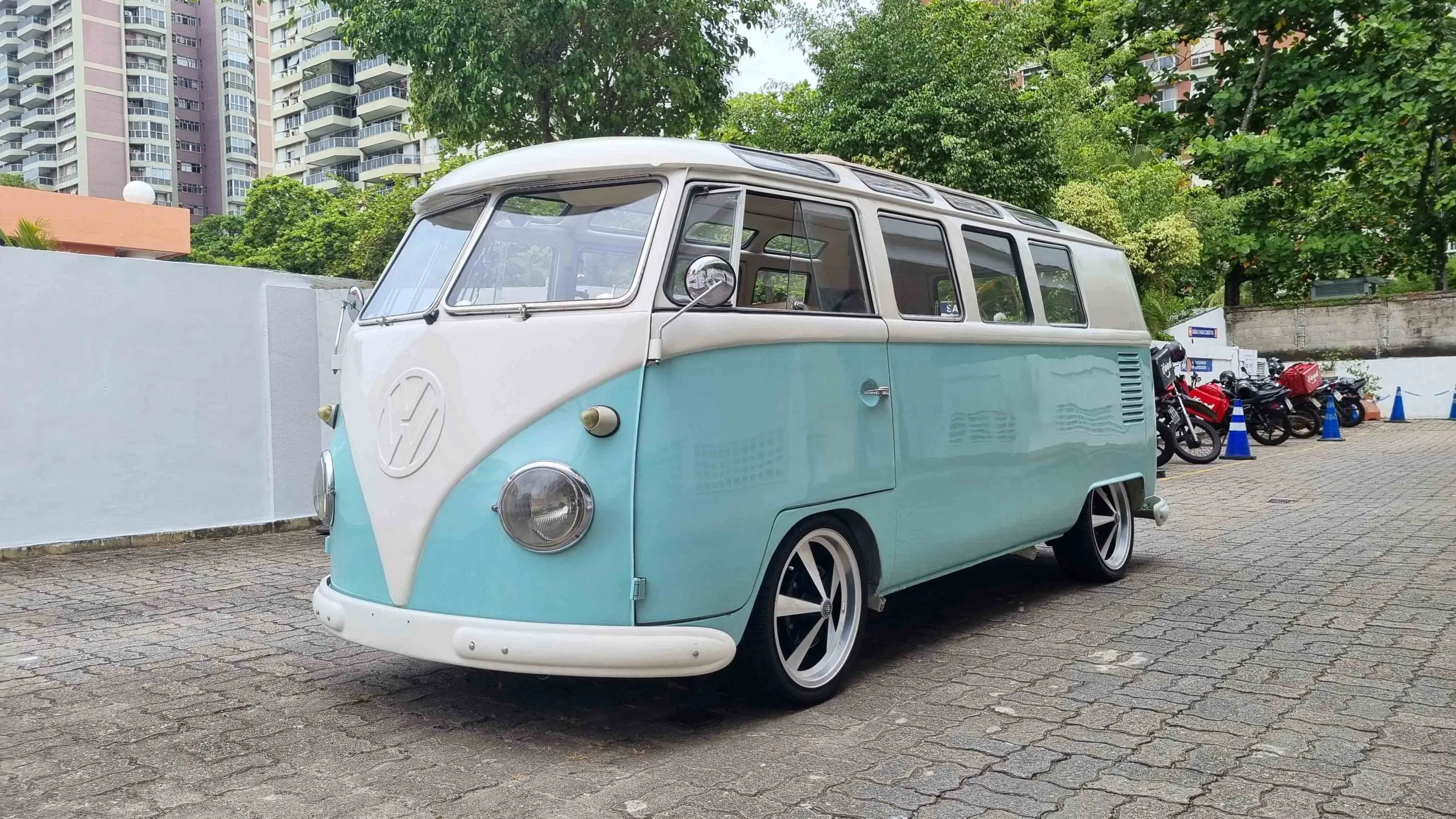 Volkswagen Kombi 1975